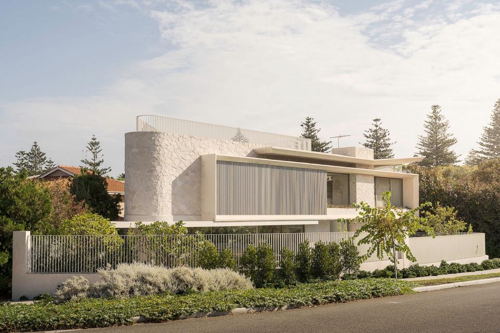 10 BRANKSOME GDNS, CITY BEACH, WA 6015