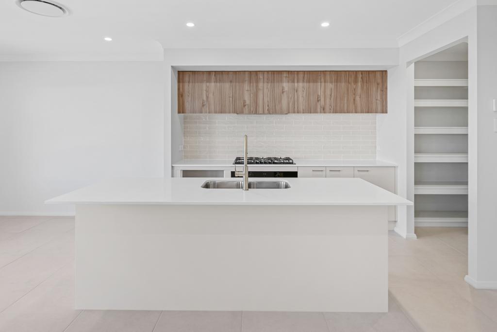 11 Redgate Rd, Chisholm, NSW 2322