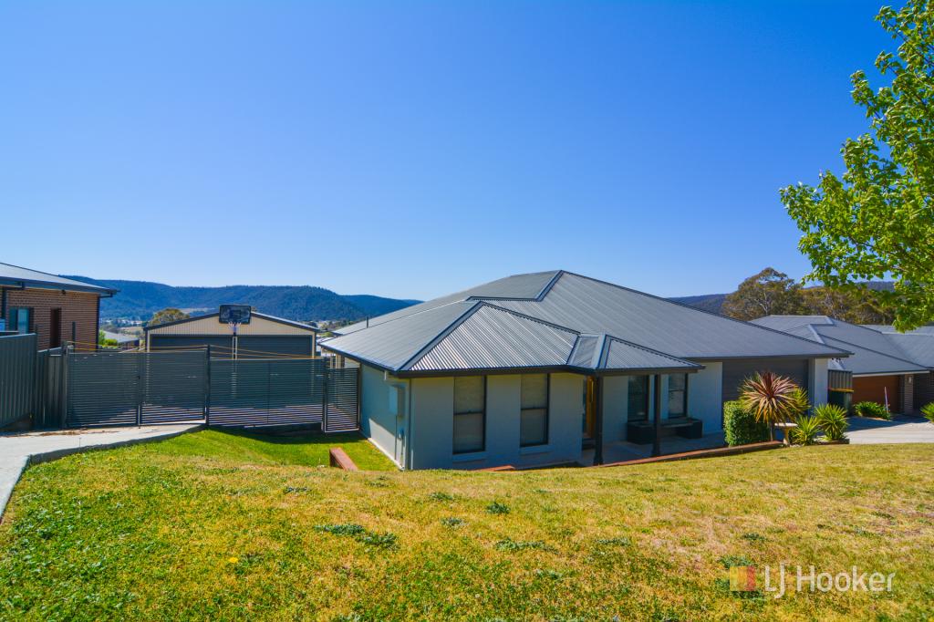 13 Hillcrest Ave, Lithgow, NSW 2790