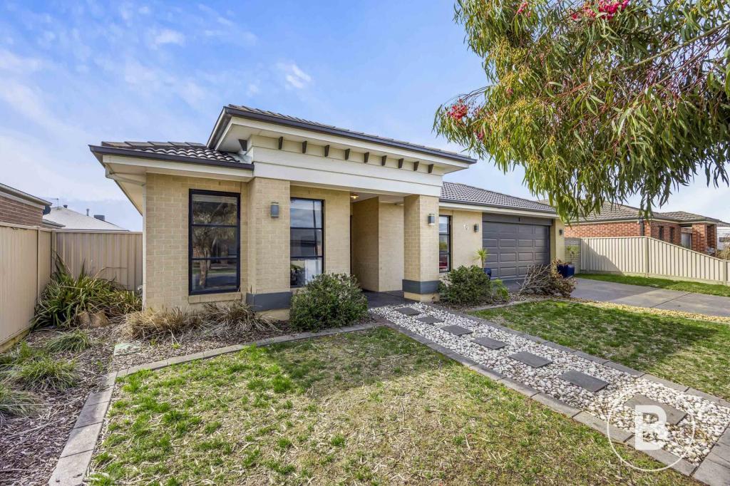 16 Elegante Rd, Winter Valley, VIC 3358