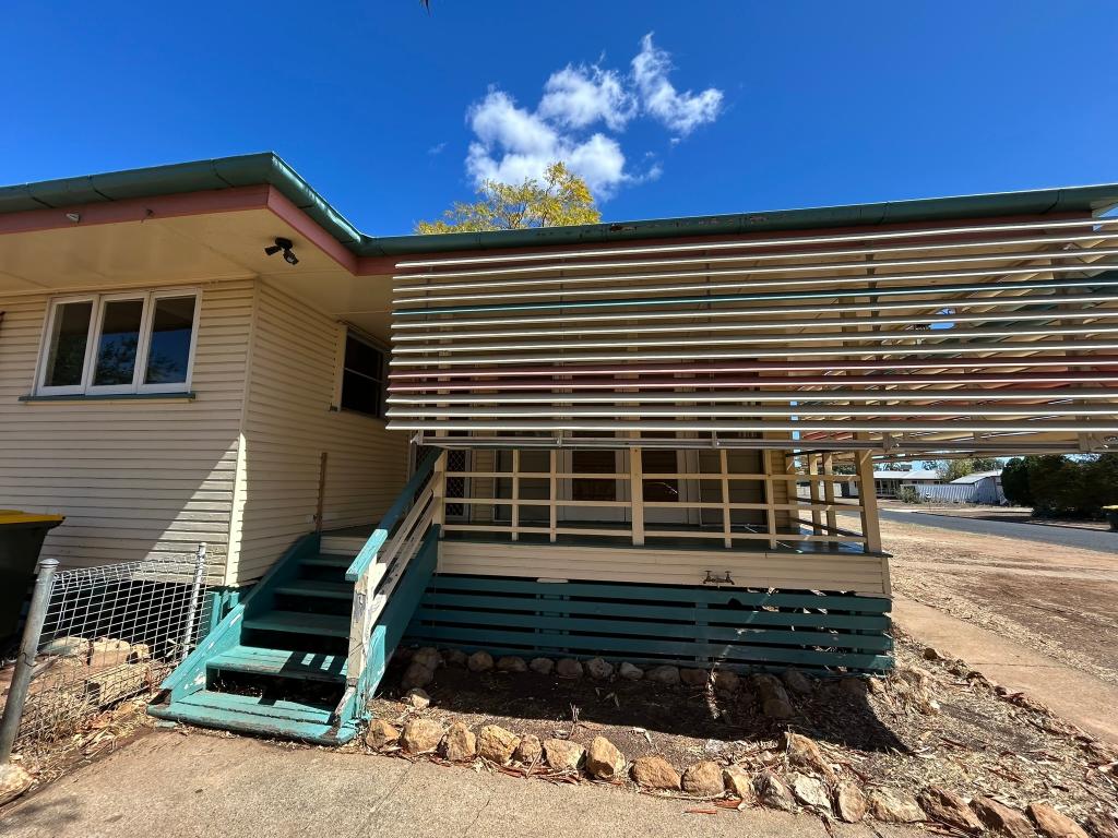 12 Fay St, Blackwater, QLD 4717