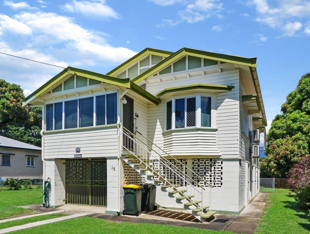 15 Hill St, Manunda, QLD 4870