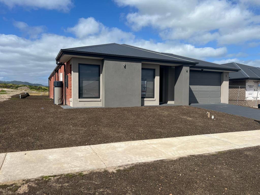 12 Jack Brawn Ave, Churchill, VIC 3842