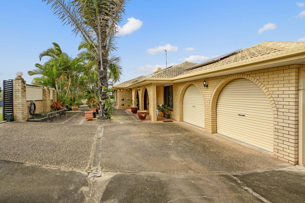 4 Pleasant Ct, Carrara, QLD 4211