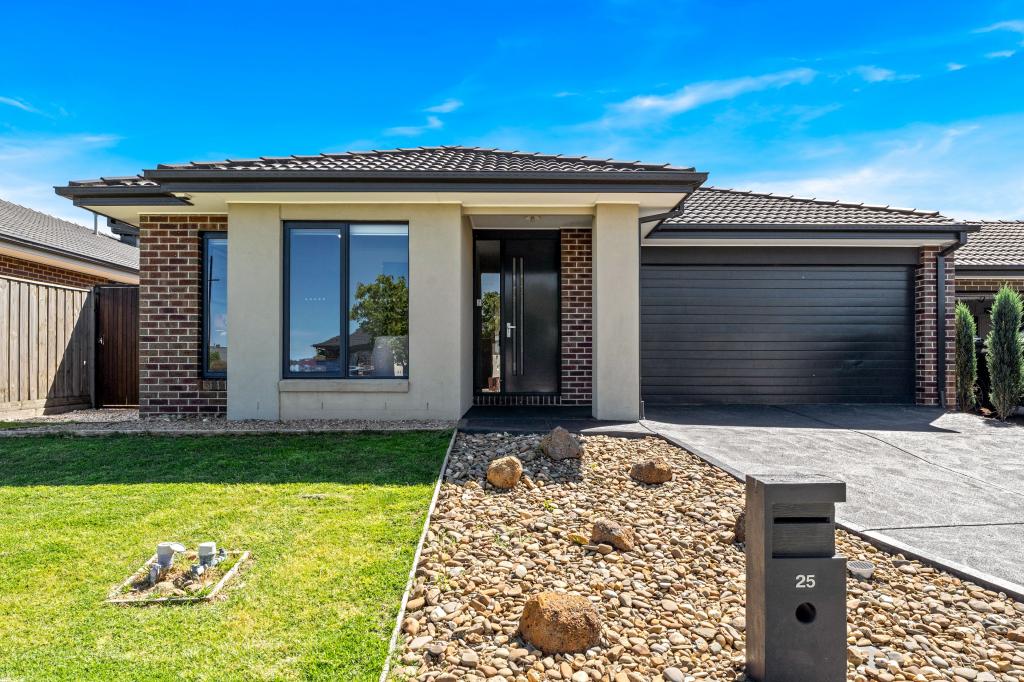 25 Rhapsody Rd, Beveridge, VIC 3753