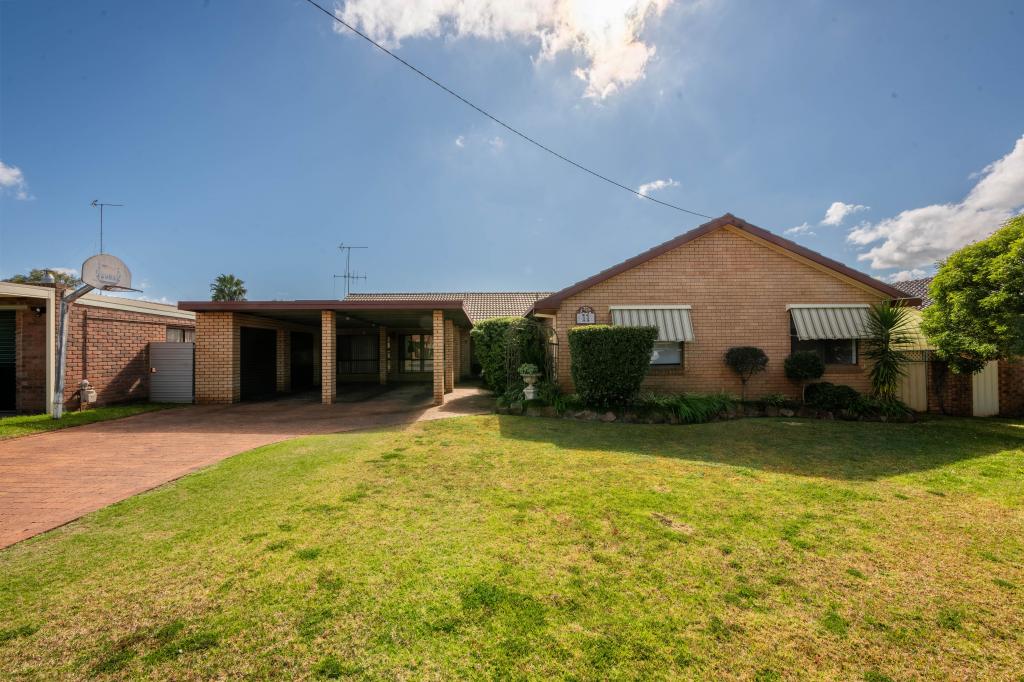 11 Wyndham Ave, Forbes, NSW 2871