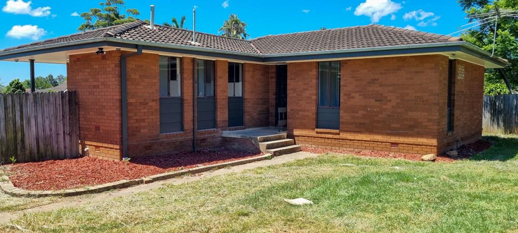 302 Riverside Dr, Airds, NSW 2560