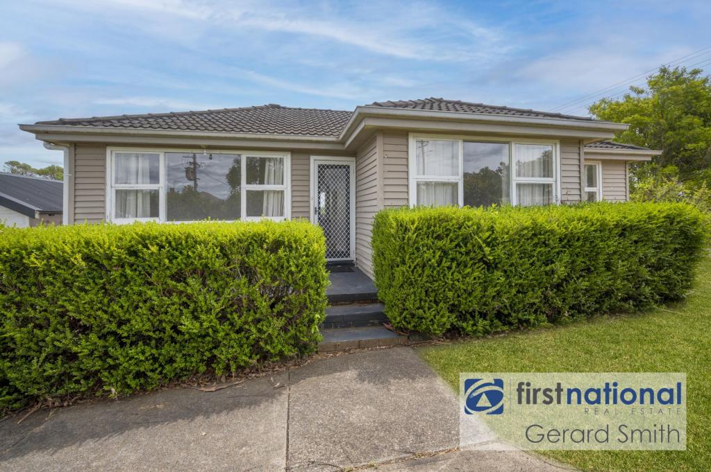 15 Cowper St, Picton, NSW 2571