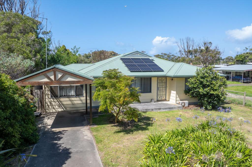 1 Heath St, Cape Paterson, VIC 3995