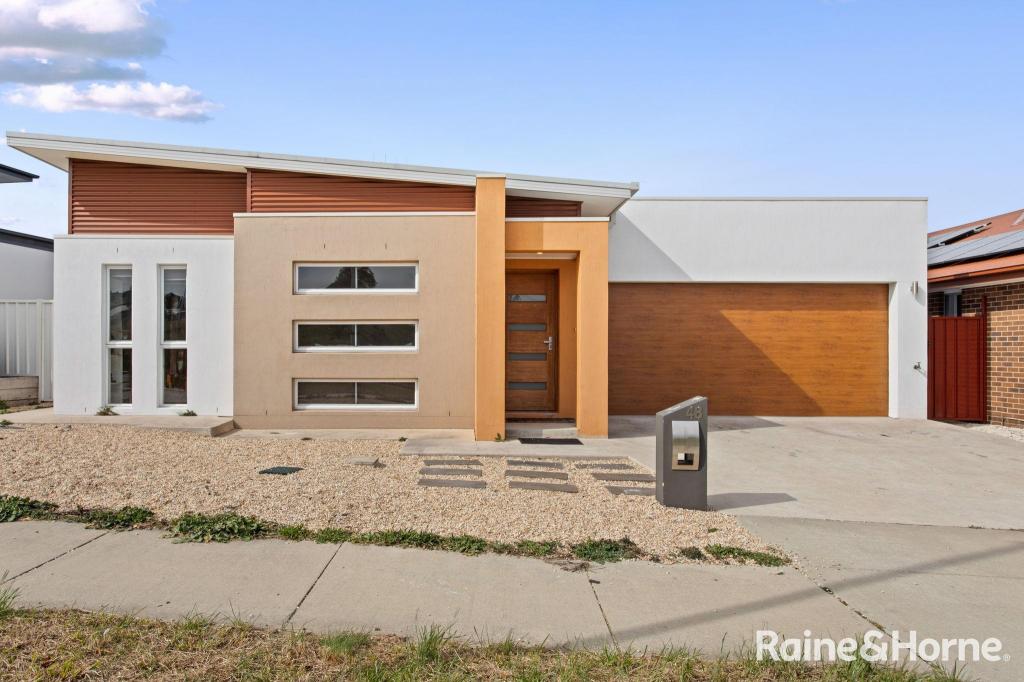 48 Bellhouse Cres, Moncrieff, ACT 2914