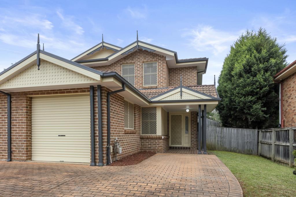 10 Tawmii Pl, Castle Hill, NSW 2154