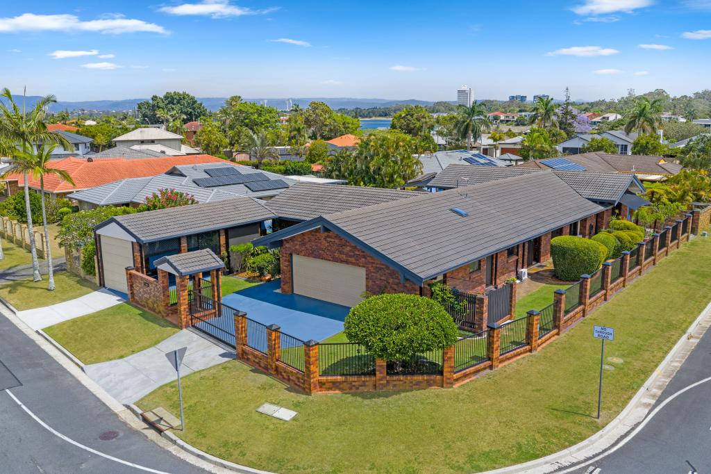 1 Kilbreck St, Benowa, QLD 4217