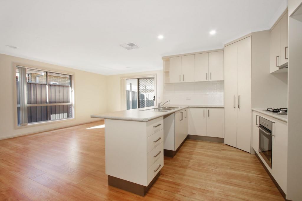 28 Whittler Rd, Thurgoona, NSW 2640