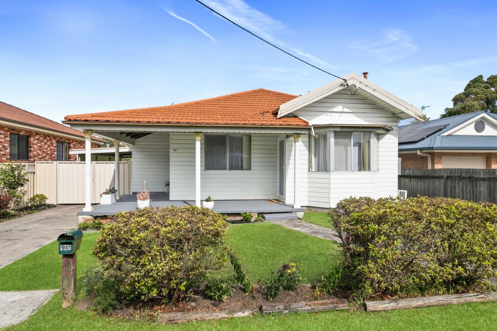 197 Princes Hwy, Unanderra, NSW 2526