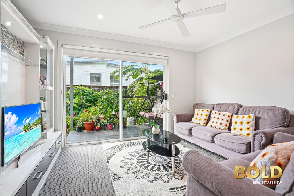 5/52a Atlantic Bvd, Glenfield, NSW 2167