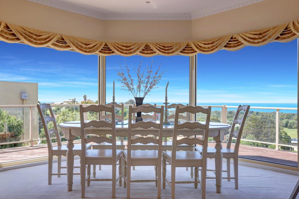 24 Sea-Lake Cl, Lakes Entrance, VIC 3909