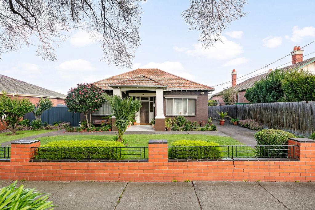 82 The Grove, Coburg, VIC 3058