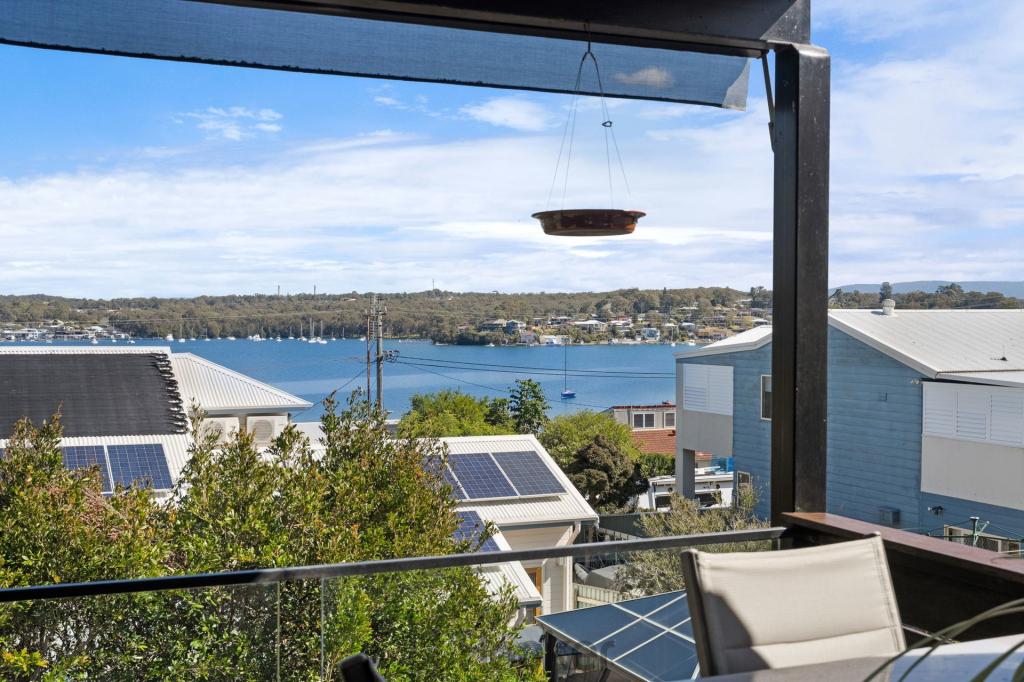 72 Alkrington Ave, Fishing Point, NSW 2283