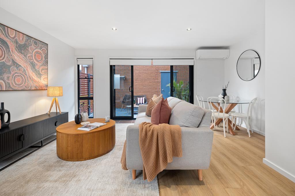 2/30 WINSOR ST, MEREWETHER, NSW 2291