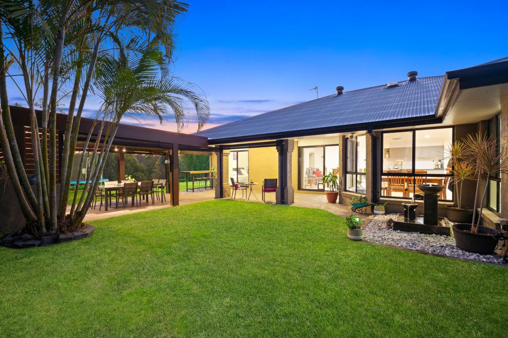18 Huxley Ct, Pacific Pines, QLD 4211