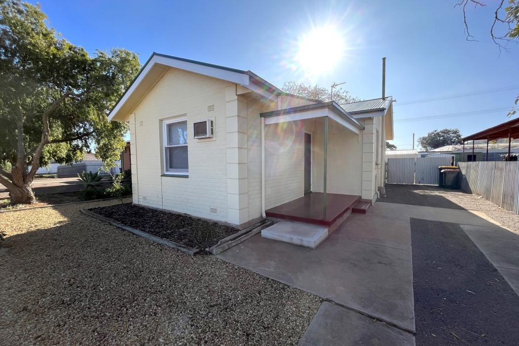 26 Knight St, Whyalla Stuart, SA 5608