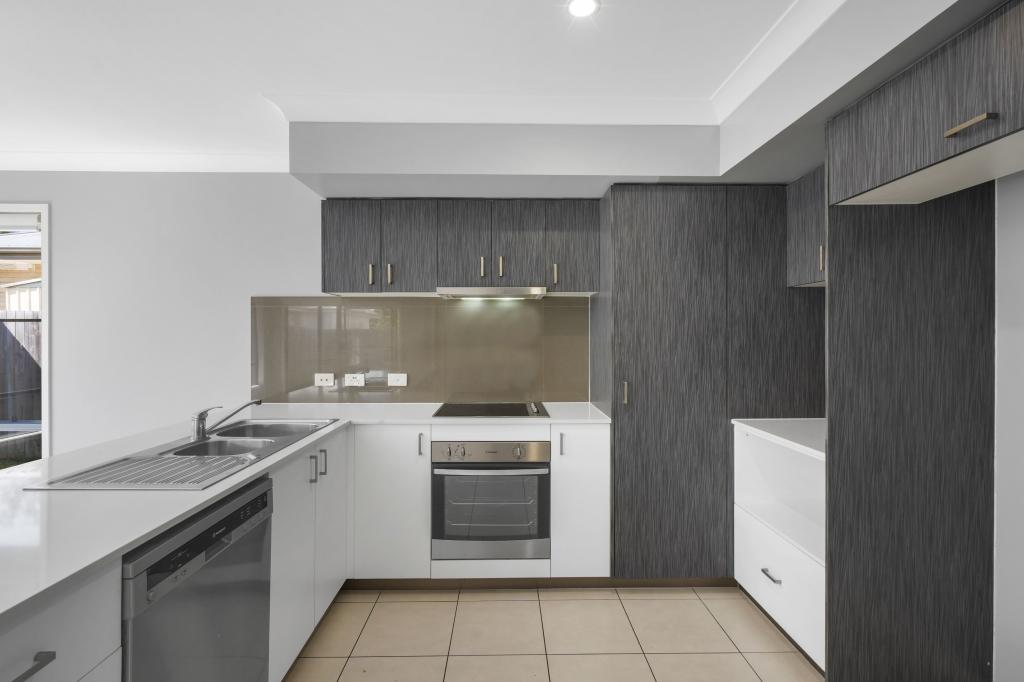 4 Rosewood Cct, Yarrabilba, QLD 4207