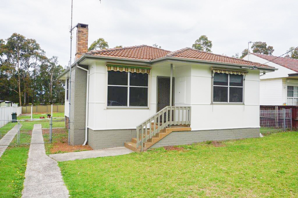 9 Eager St, Corrimal, NSW 2518