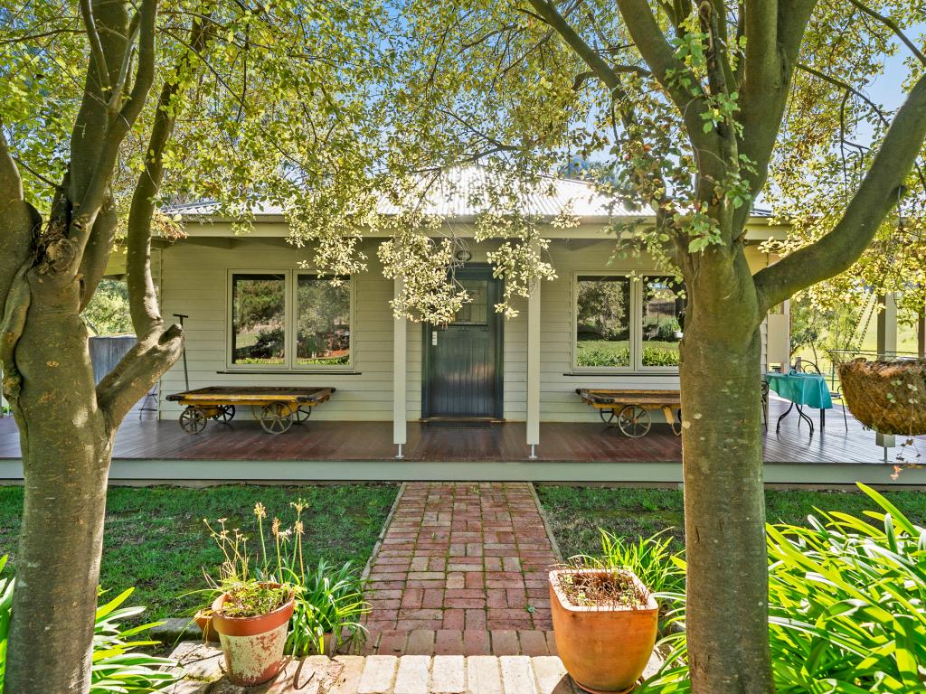 1214 Monkey Gully Rd, Goughs Bay, VIC 3723