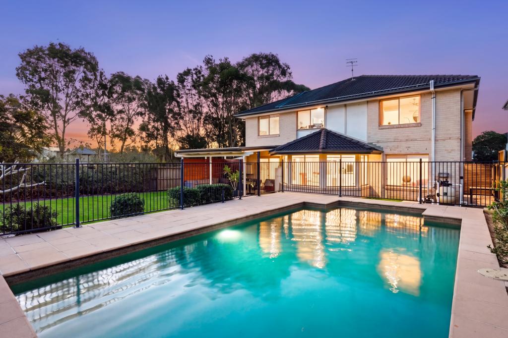 1 Bataan Cct, Bateau Bay, NSW 2261