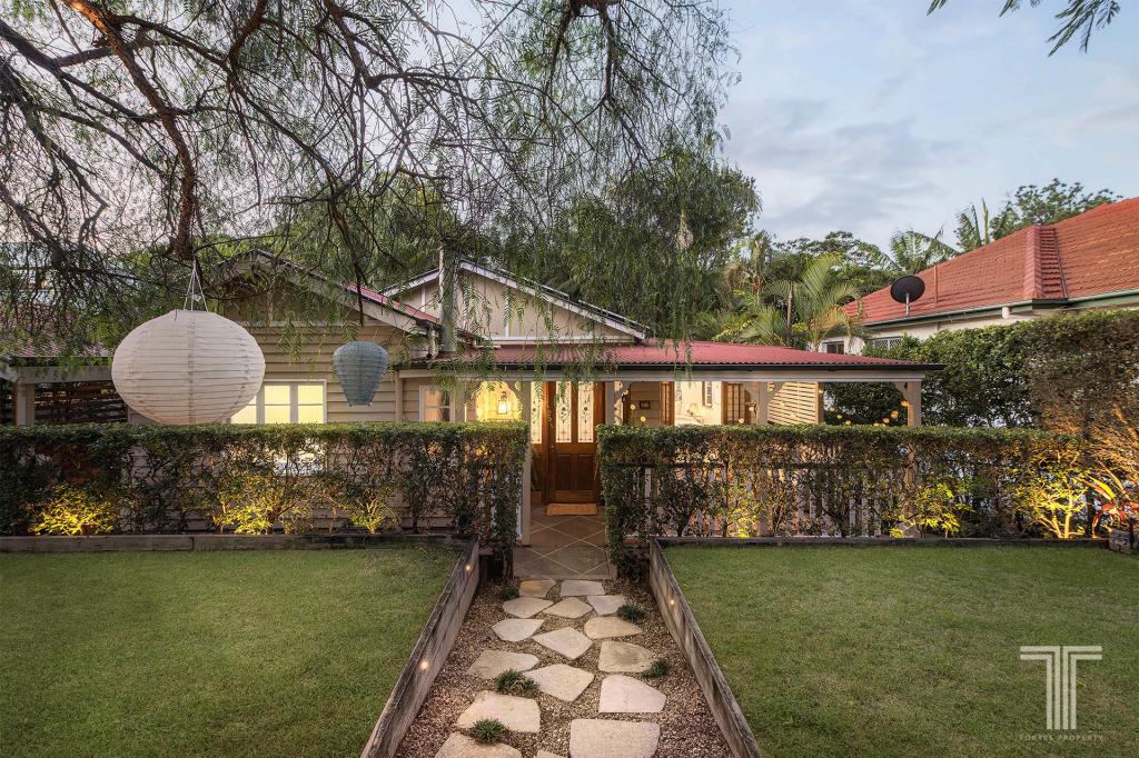 31 Sterculia Ave, Holland Park West, QLD 4121