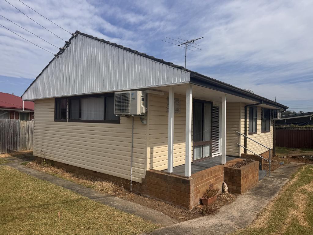 16 Mccartney St, Warwick Farm, NSW 2170