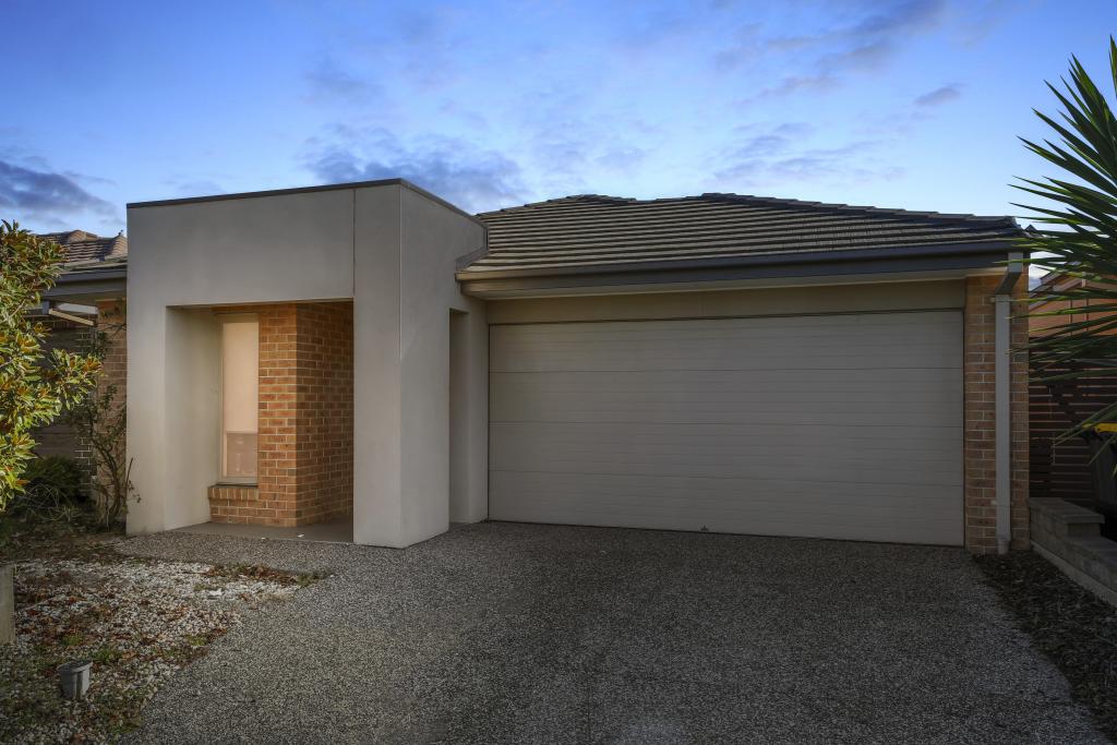 13 Red Brush Dr, Keysborough, VIC 3173