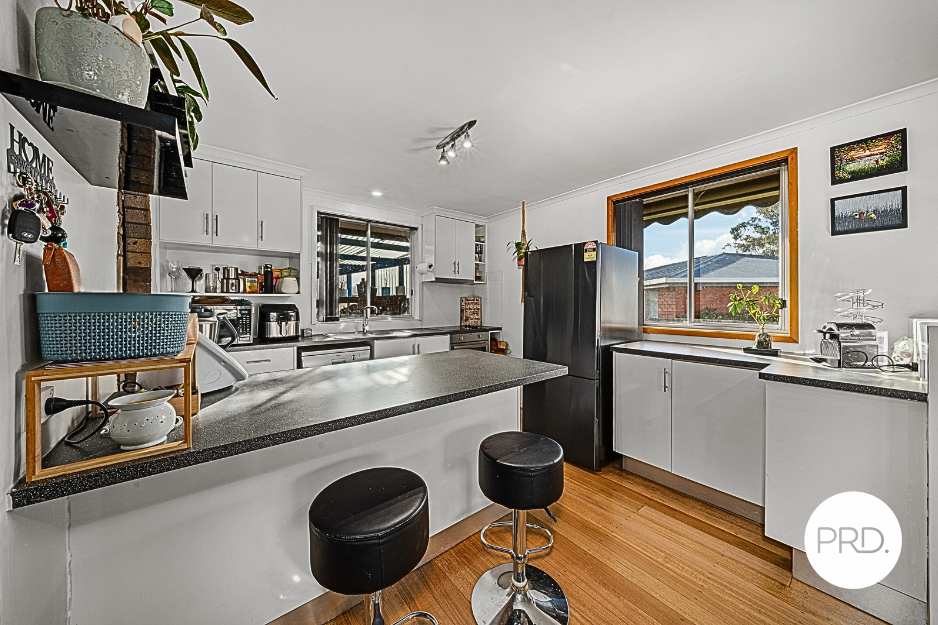 18 Henry Cres, New Norfolk, TAS 7140