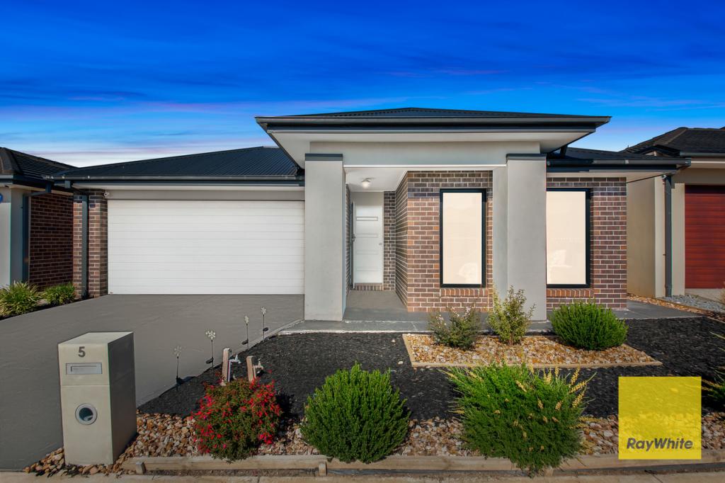 5 Razorbill Tce, Werribee, VIC 3030