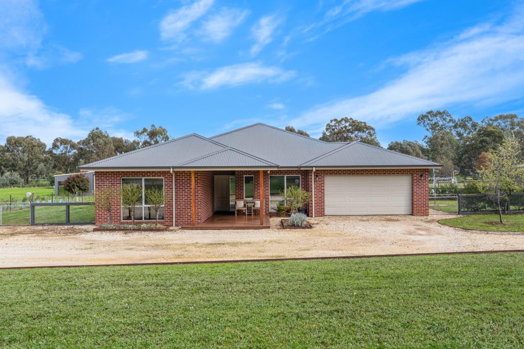17-19 SCARLETT ST, AVENEL, VIC 3664