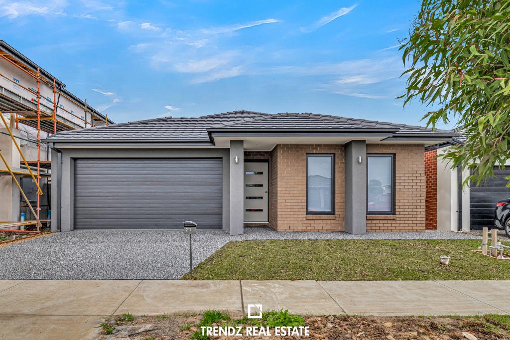 21 Crosswater Bvd, Clyde North, VIC 3978