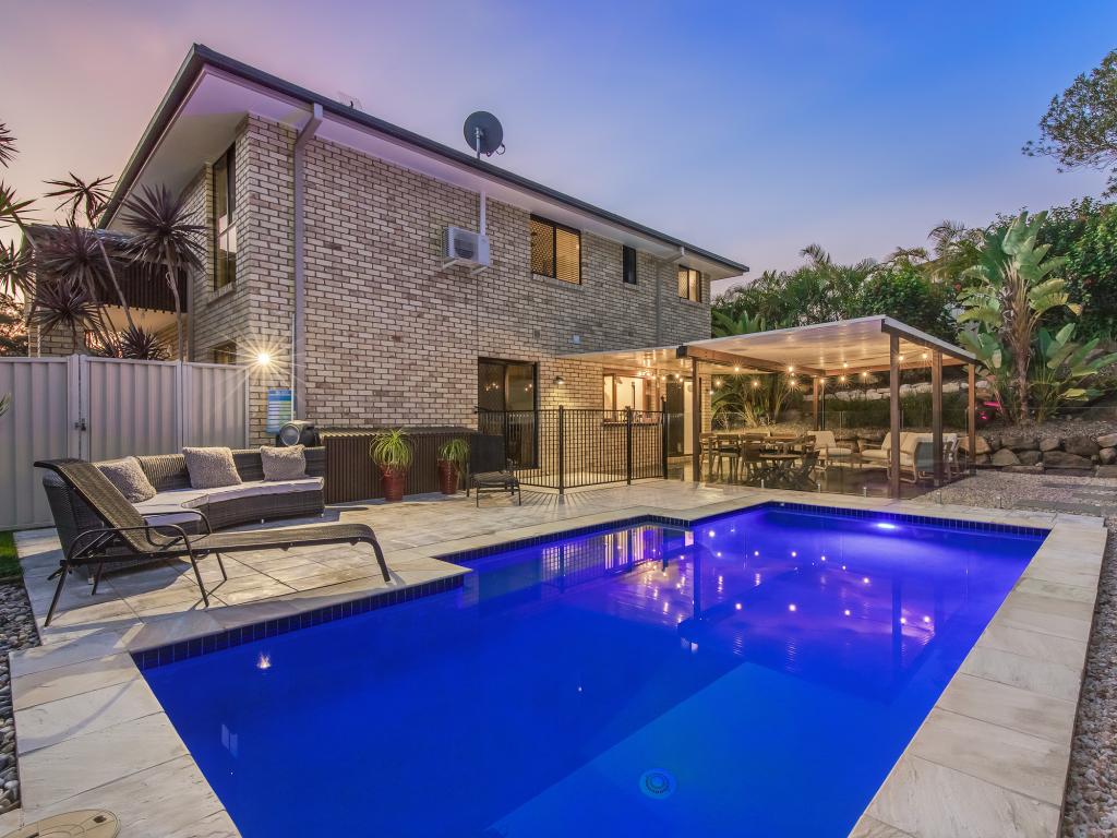 2 Coffeebush Ct, Reedy Creek, QLD 4227