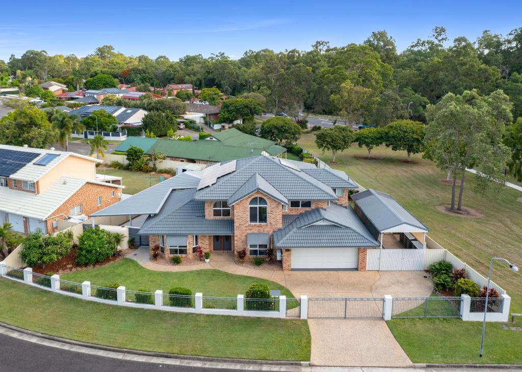 63 Kidwelly St, Carindale, QLD 4152