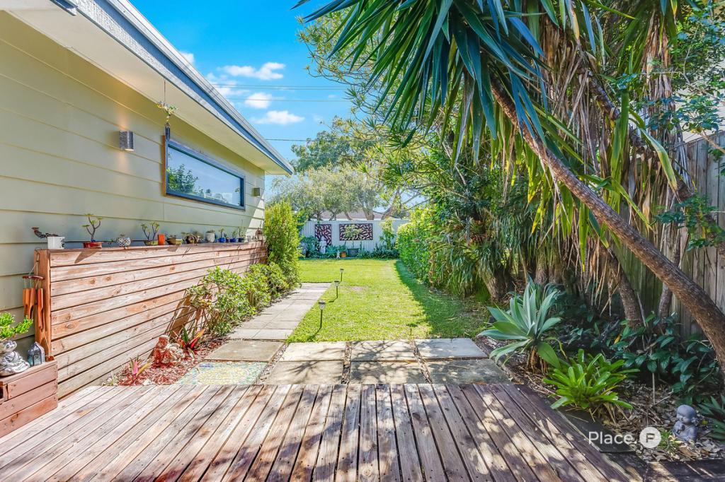 15 Roland St, Clontarf, QLD 4019