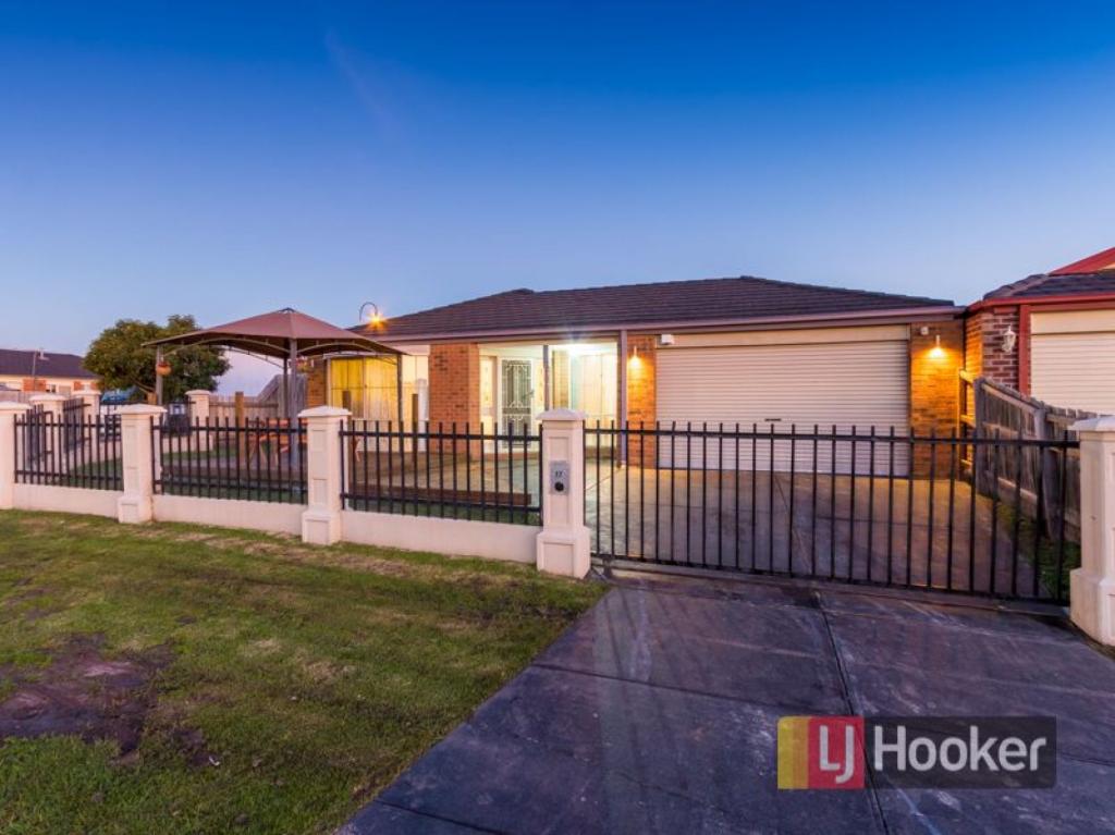 17 Terri-Ester Dr, Berwick, VIC 3806