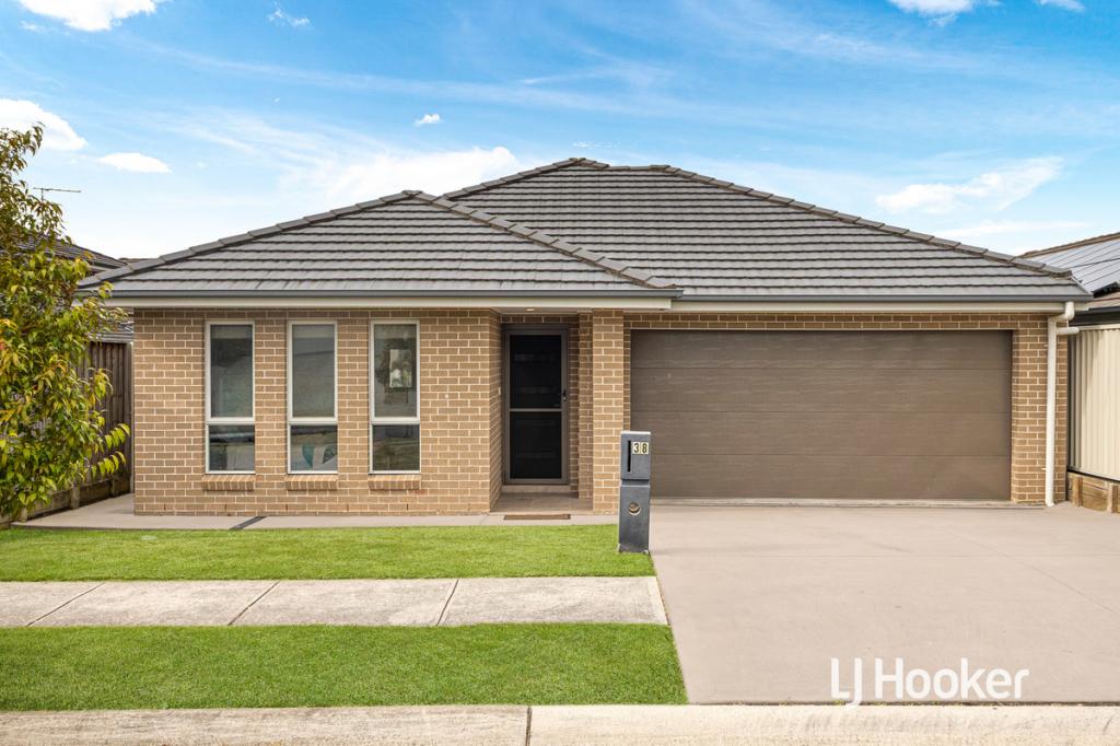 38 Andrew St, Riverstone, NSW 2765