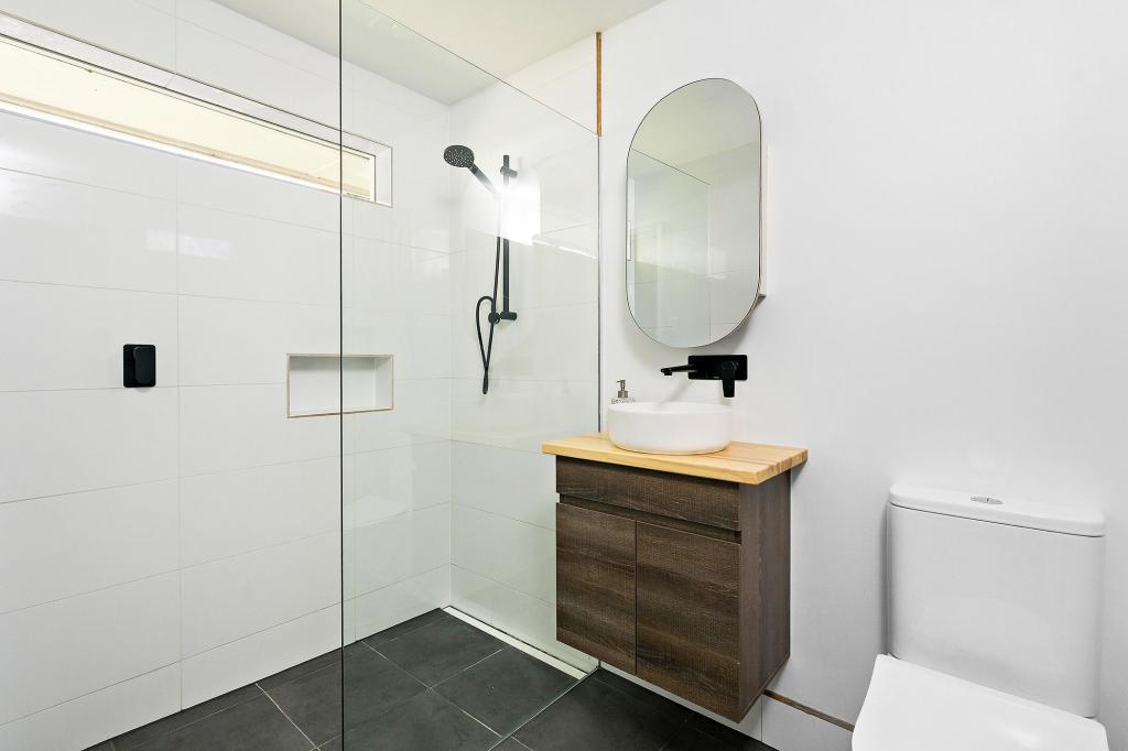 18 Mulberry Cres, Frankston North, VIC 3200