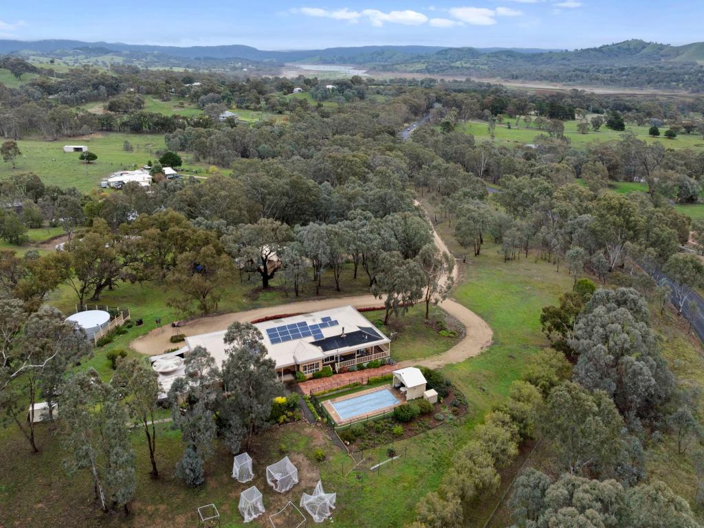 415 Howes Creek Rd, Mansfield, VIC 3722