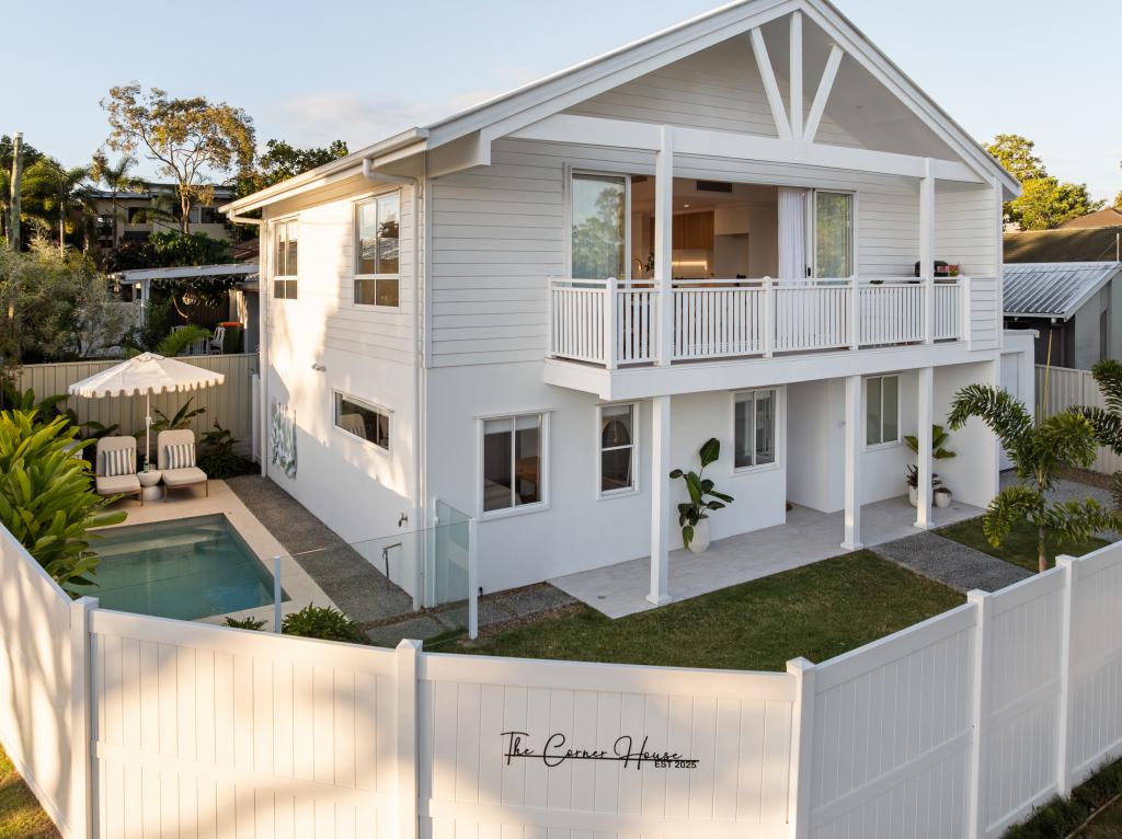 63 Gordon St, Labrador, QLD 4215