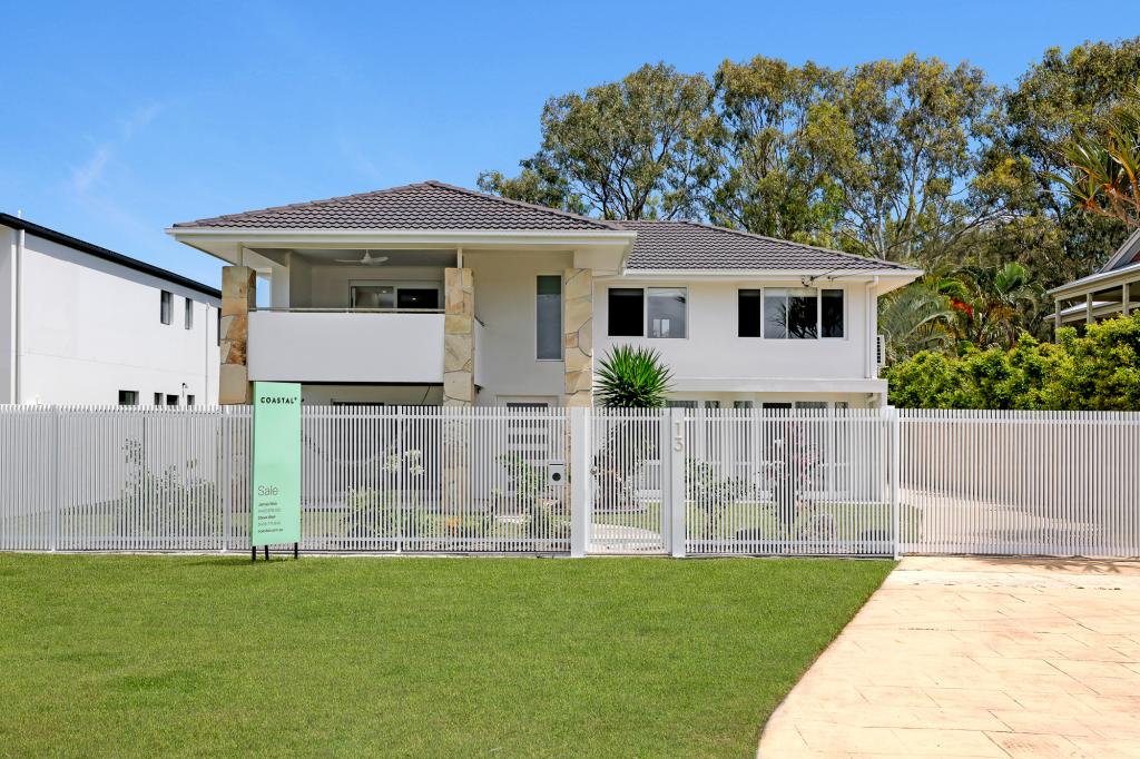 13 SHOE ST, HOPE ISLAND, QLD 4212