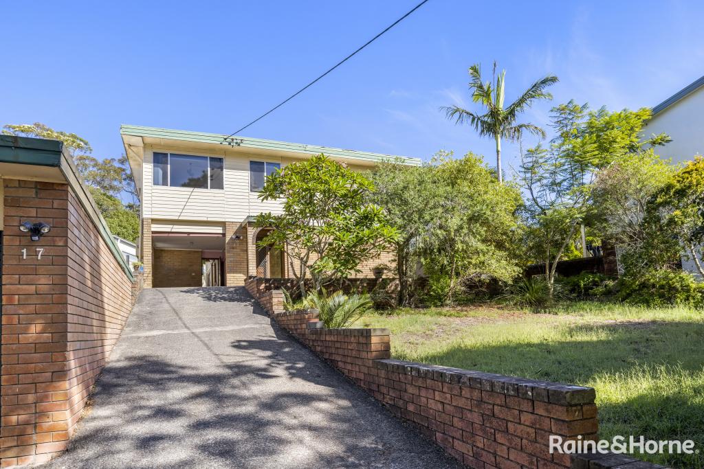 17 Yoolarai Cres, Nelson Bay, NSW 2315