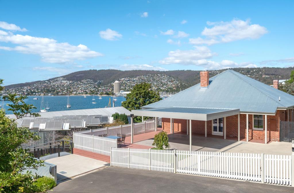 2 Derwent Lane, Battery Point, TAS 7004