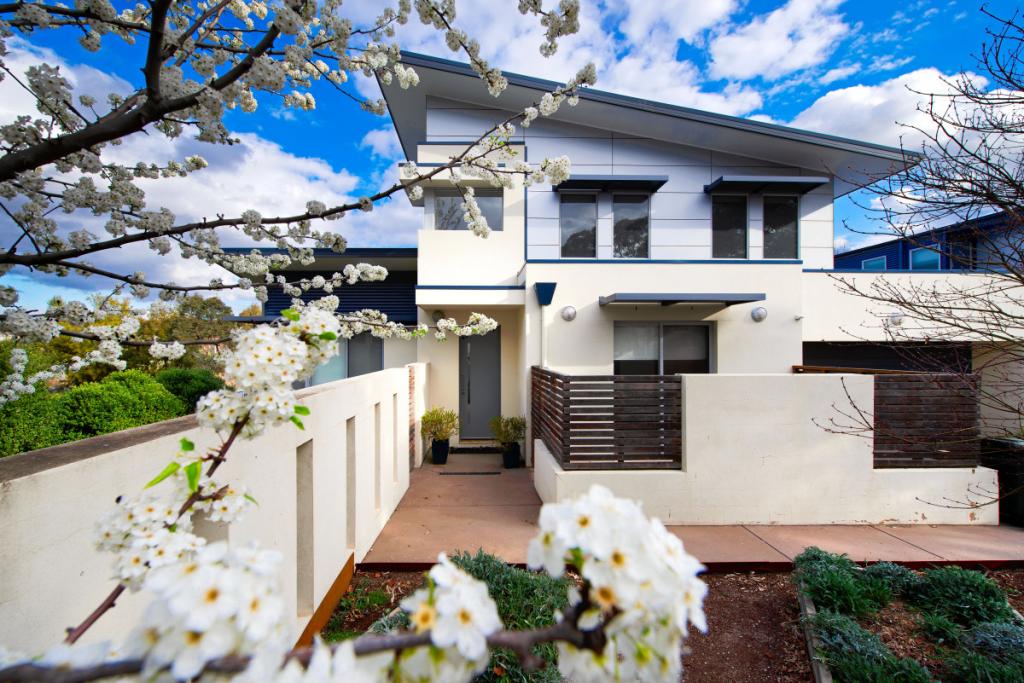 2/30 Tom Nicholas Cres, Forde, ACT 2914