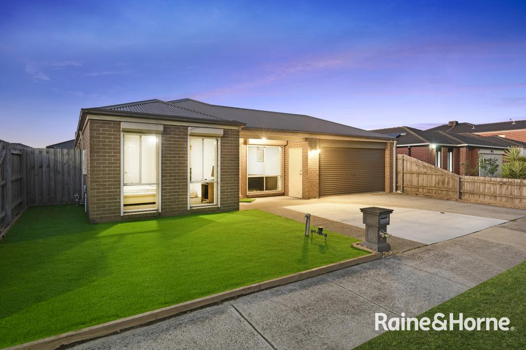 14 Kirwan Dr, Cranbourne East, VIC 3977