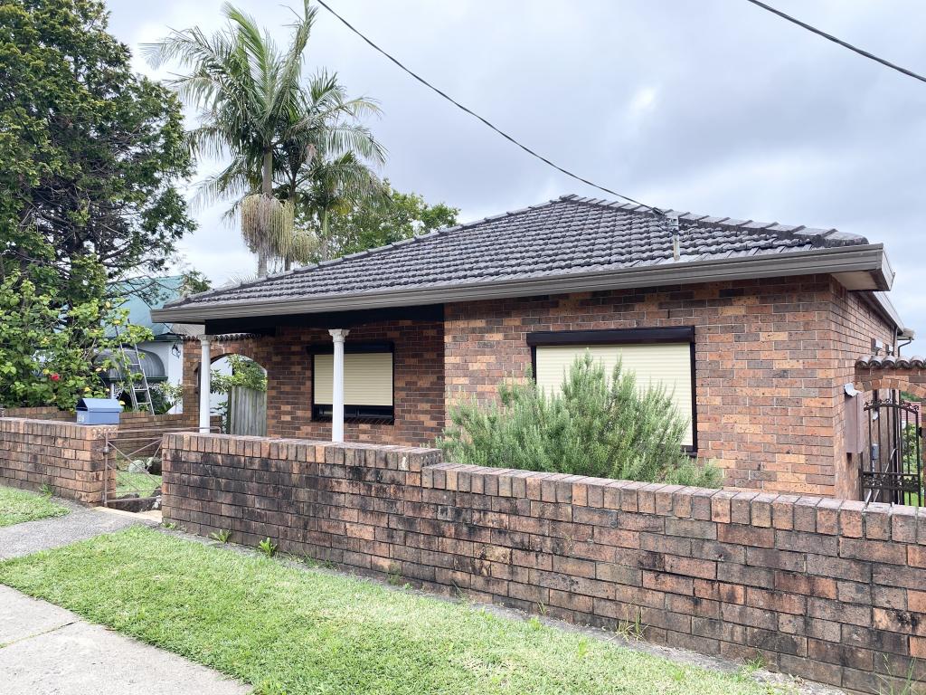 28 Lily St, Hurstville, NSW 2220